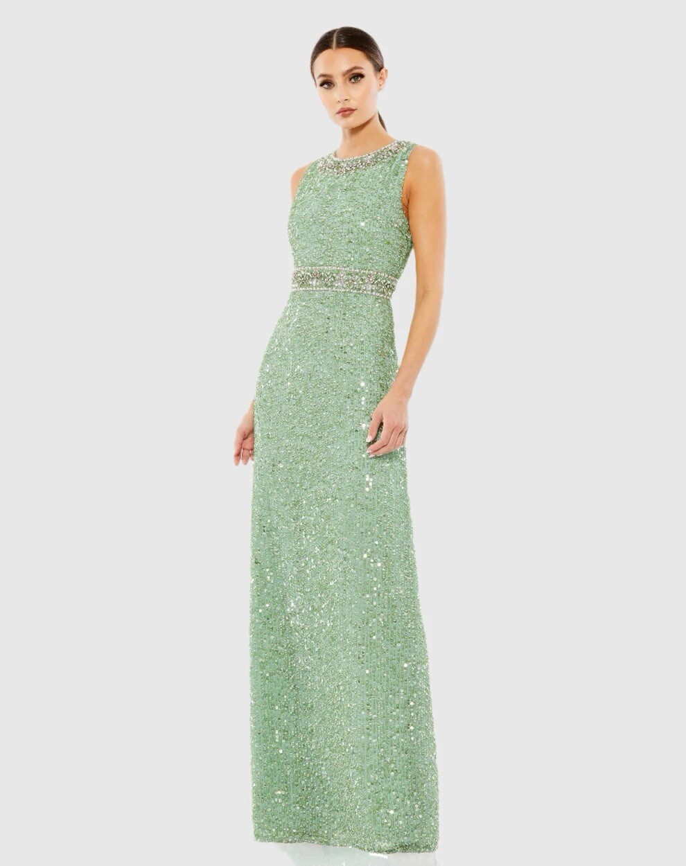 Mac Duggal Sequined Sleeveless Embellished Neckline Gown SIZE 8 MINT