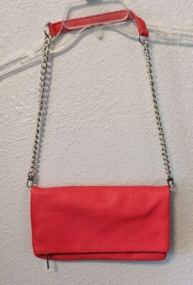 Express Womens Faux Leather Shoulder bag/Clutch Bag Coral on a Chain NWOT
