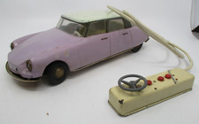 AV440 RICHARD ? 1/12 ?  CITROEN DS 19 FILOGUIDEE TOLE PEINTE VIOLET TOIT IVOIRE