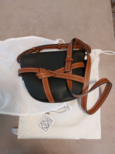 LOEWE Crossbody-Tasche Petit Gate aus Kalbsleder - Bild 2 von 18