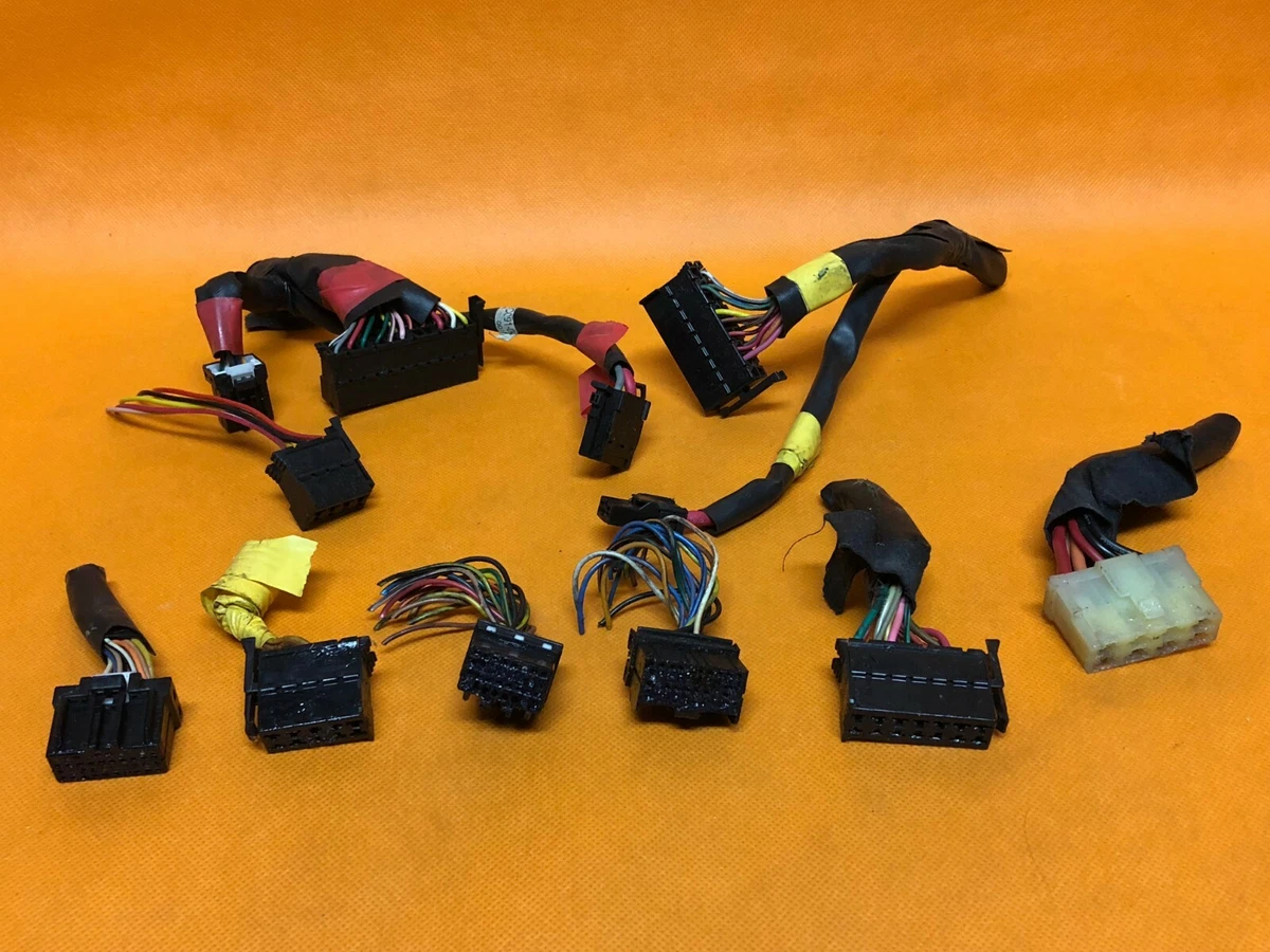 WIRING HARNESS PLUG CONNECTOR Tiburon Body Control Module BCM FUSEBOX 954902C310