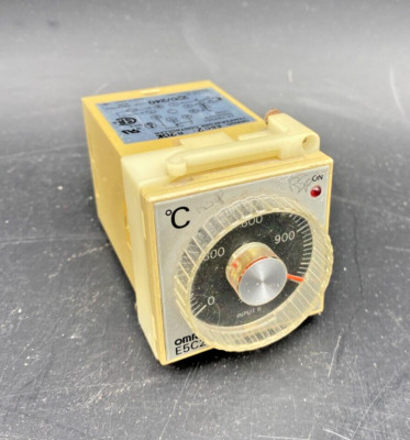 OMRON E5C2-R20K 220-240VAC TEMPERATURREGLER