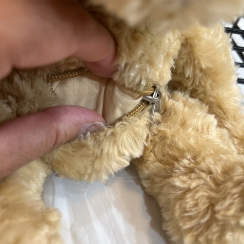 Vintage Russ Berrie Pocket Baby Bear 🐻 Brown Stuffed Plush Toy - Picture 3 of 6