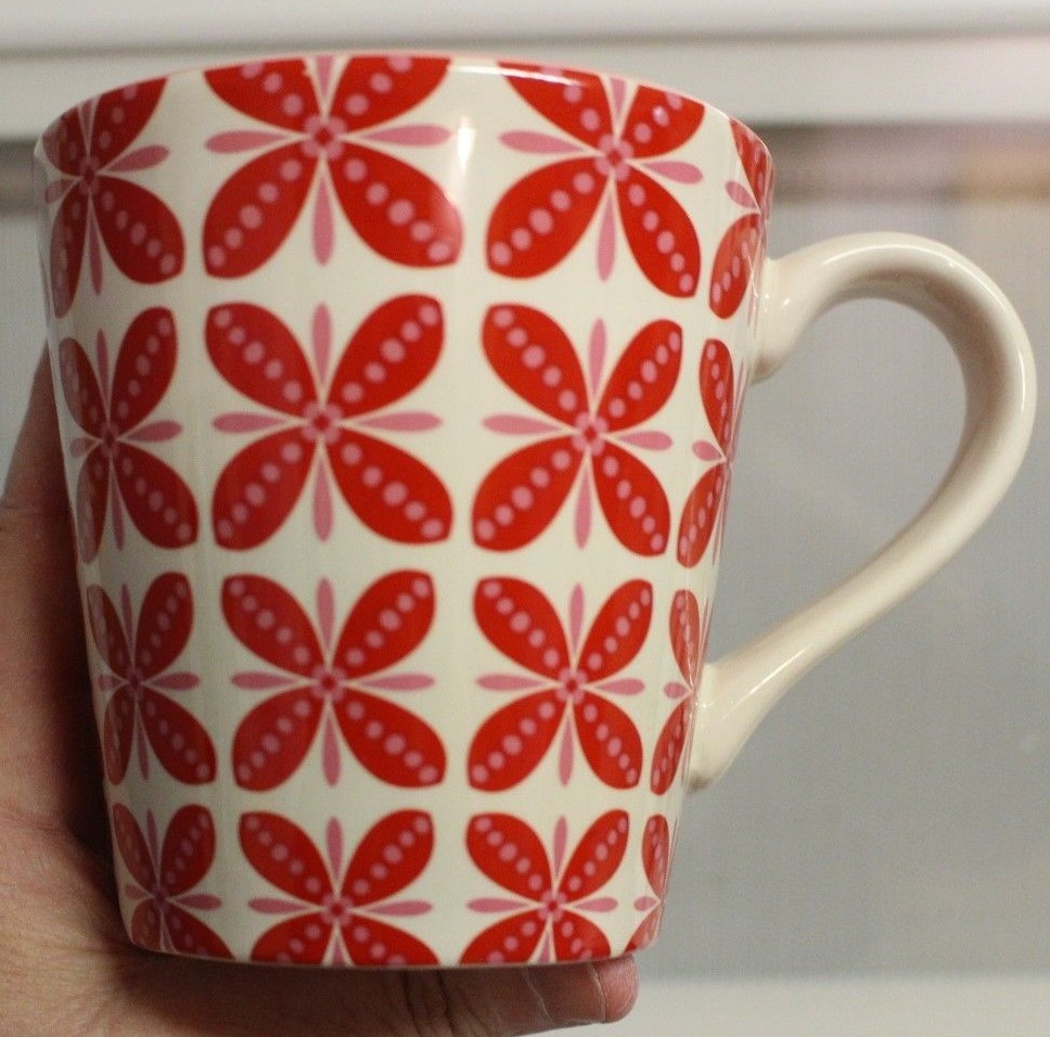 CUTE Target Mug Holiday 09 Red Flowers Pink Inside Clean EUC Home