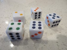 Game Dice Set of 5 16mm White Red Blue Green Orange FREE Las Vegas Poker Chip