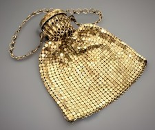 Vintage Silver Tone Mesh Coin Purse Compact Bag Art Nouveau Floral Clasp J30
