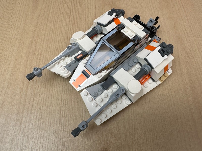Lego Star Wars Rebel Snowspeeder 4500 only