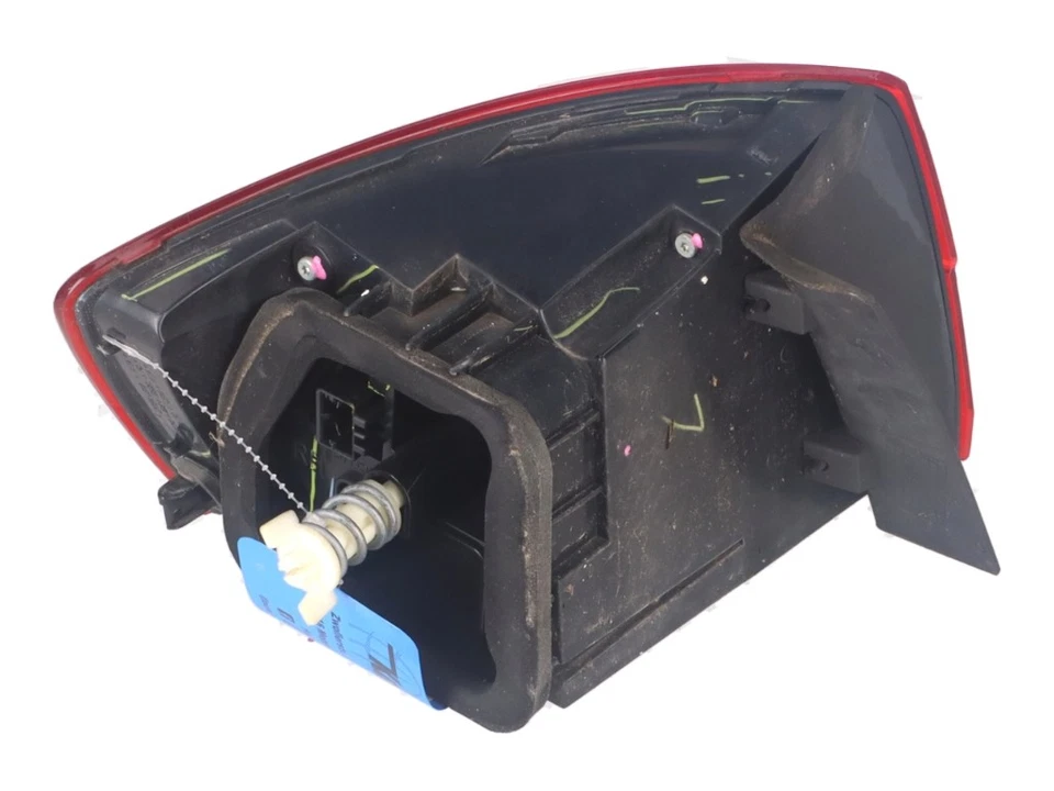 Fanale Posteriore Esterno Dx VW Jetta IV (162, 163, AV3, AV2) 1.6 Tdi 77 Kw 105 - Immagine 2 di 3