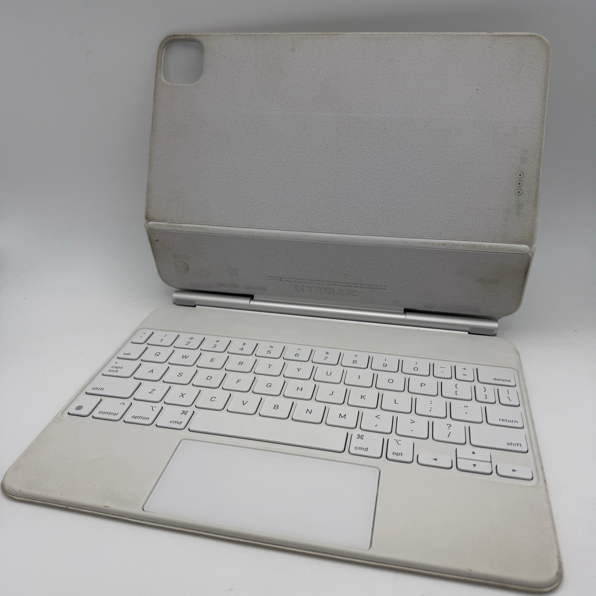 【極美品】iPad Pro 11インチ Magic Keyboard A2261 ✨極美品✨Magic Keyboard 11インチ A2261 ホワイト Apple Magic