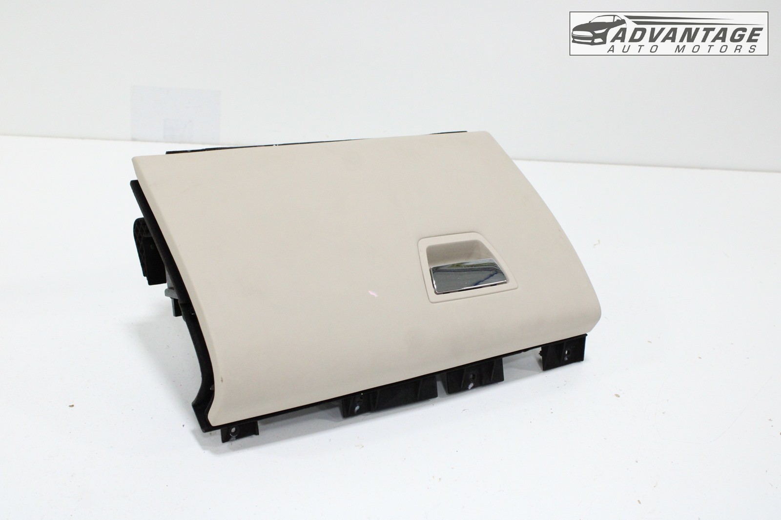 2014-17 MASERATI QUATTROPORTE DASHBOARD RIGHT GLOVE BOX STORAGE COMPARTMENT OEM