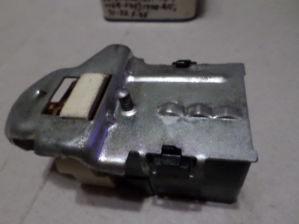 1968 1969 1970 1971 1972 Oldsmobile F85 Toronado 88 nos delco headlight switch - Image 4 of 4