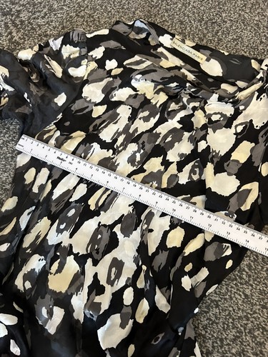 Vestido Balenciaga Negro Estampado Abstracto Seda FR40 UK 8 Escote Barco Reunido - Imagen 9 de 12
