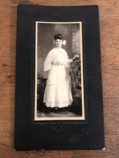 Antique Cabinet Card Photo of Pretty Young Victorian Lady in White Dress