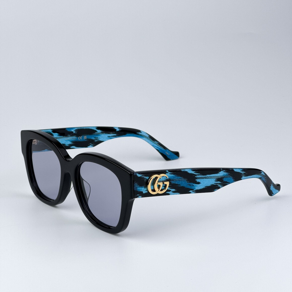 Gucci Women AUTHENTIC Sunglasses Black Violet Square  display picture 1