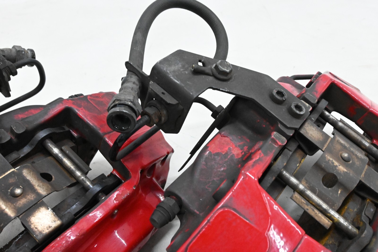 ⭐ 14-17 Maserati Quattr Ghibli 3.0 Rear Sport Brake Caliper Carrier Set Red Oem
