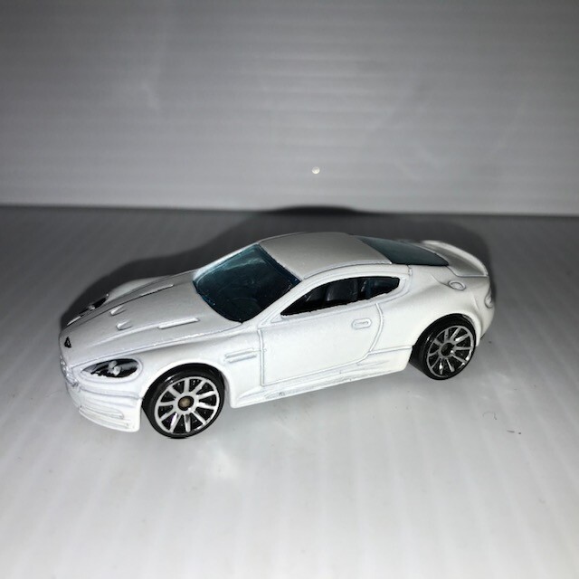 Picture 1 of 4