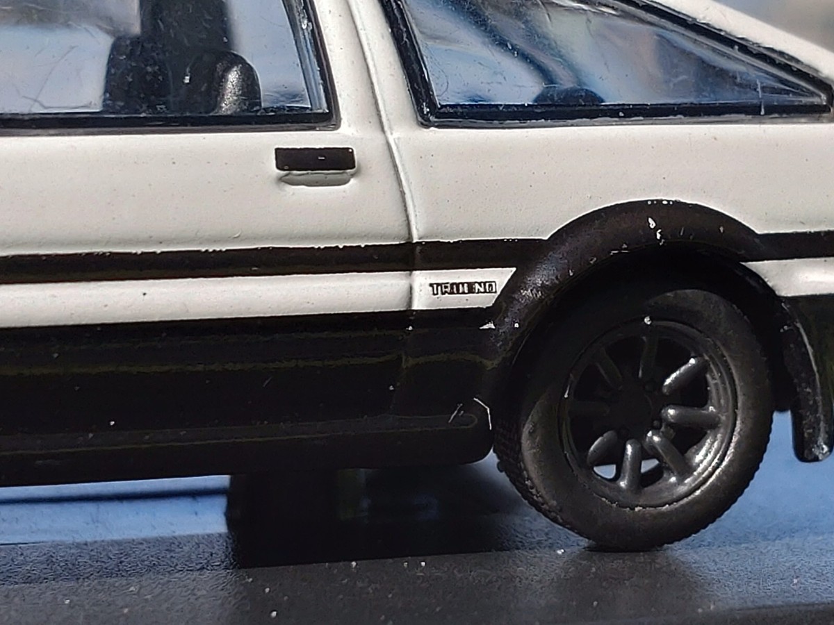Kyosho 1:64 Initial D Toyota Sprinter Trueno AE86 – Bianco, Edizione Limitata 2025