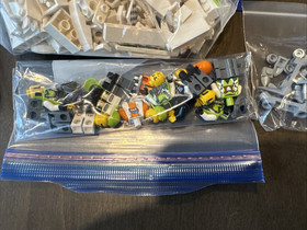 LEGO 8864 World Racers Desert of Destruction - 100% Complete w/Books & Minifigs