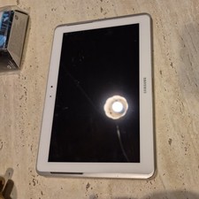 SAMSUNG Galaxy Tablet White CE0168 WiFi 16GB 10"  -No Charging Cord