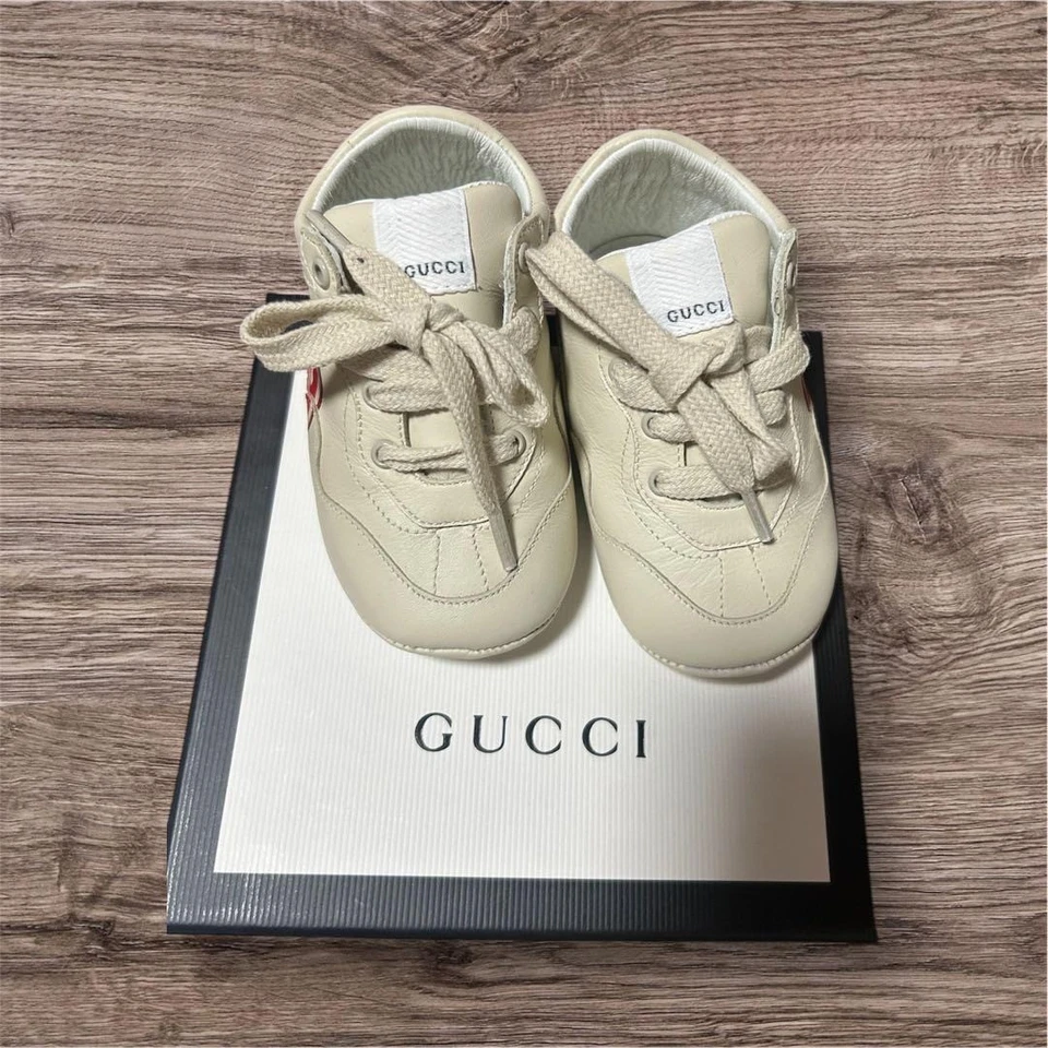 GUCCI Zapatos de Bebé Cuero Beige Logo Apple 22810 Foto 4 de 4