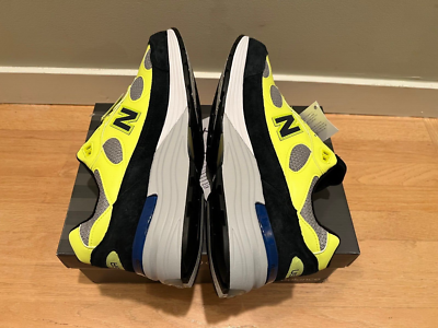 New Balance 992 Sneaker — Black, Gray & Neon Yellow New Balance 992 Black Neon - Aug 2021 - M992LT - KicksOnFire.com main image 3