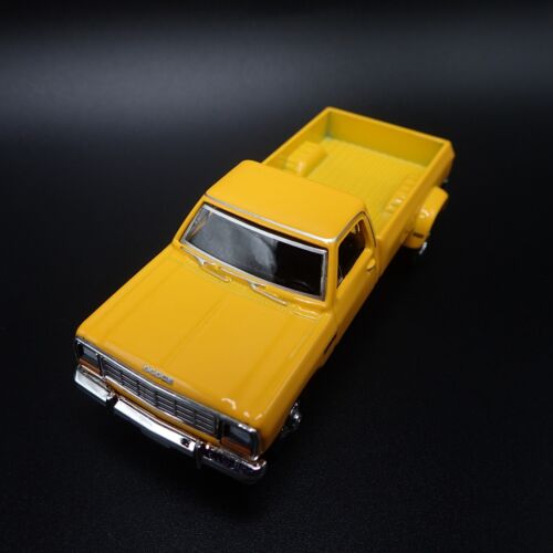 Dodge Ram D350 1982 82 camioneta pickup doble escala 1/64 diorama coche modelo diecast - Imagen 6 de 7