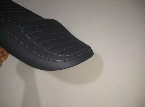 Funda de asiento de cuero hecha a mano Suzuki Bandit 250-400 - Imagen 5 de 8