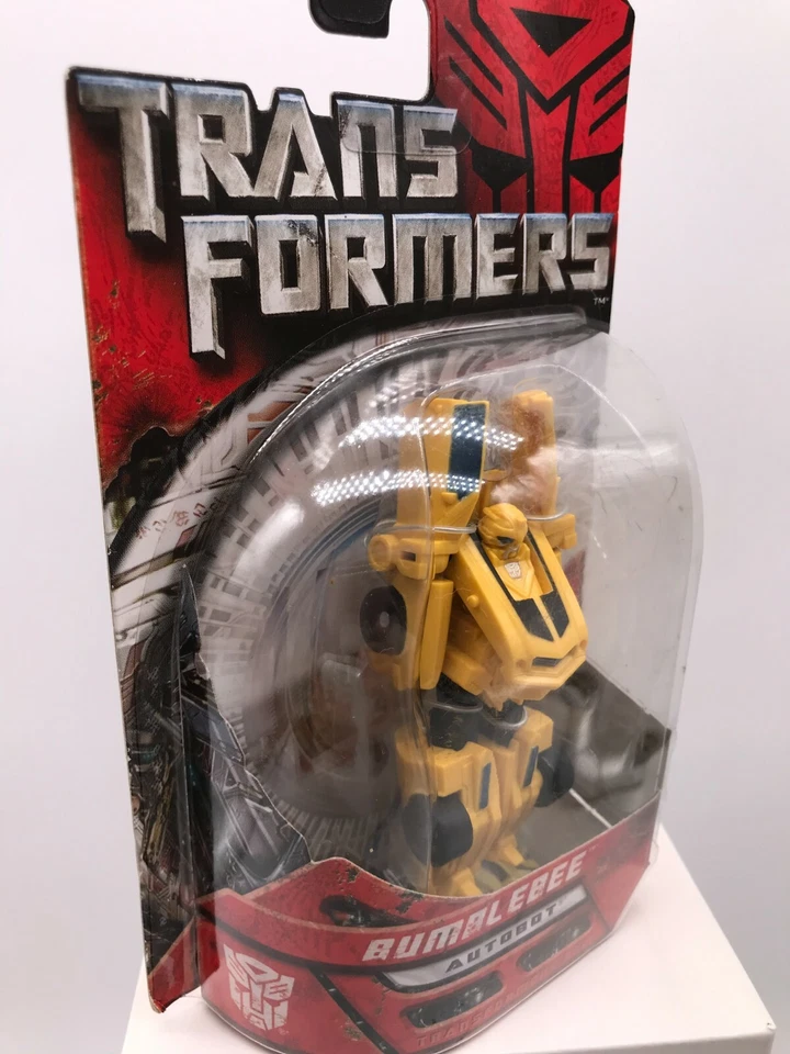 Hasbro Transformers Collectors' Club 4in Figure(2009)  Bumblebee Robot MISB - Image 4 of 4