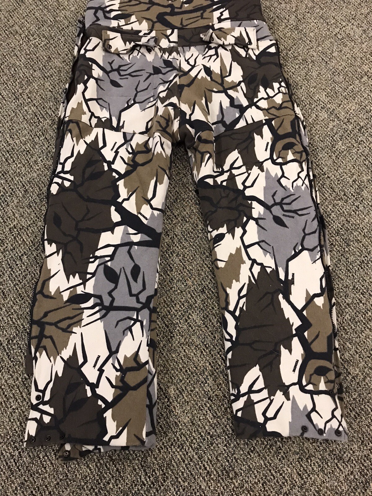 Grey Wolf / Hidden Wolf Woolens Wool Predator Fall GrayBibs XL XXL