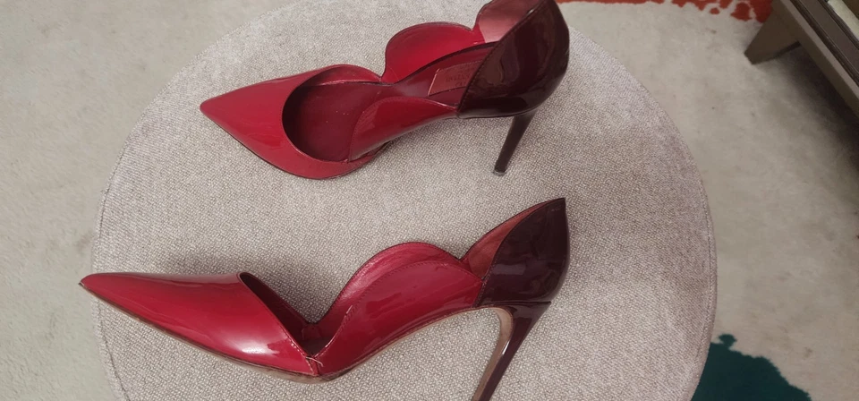 Valentino Garavani Women's Red Hills - Image 3 of 4