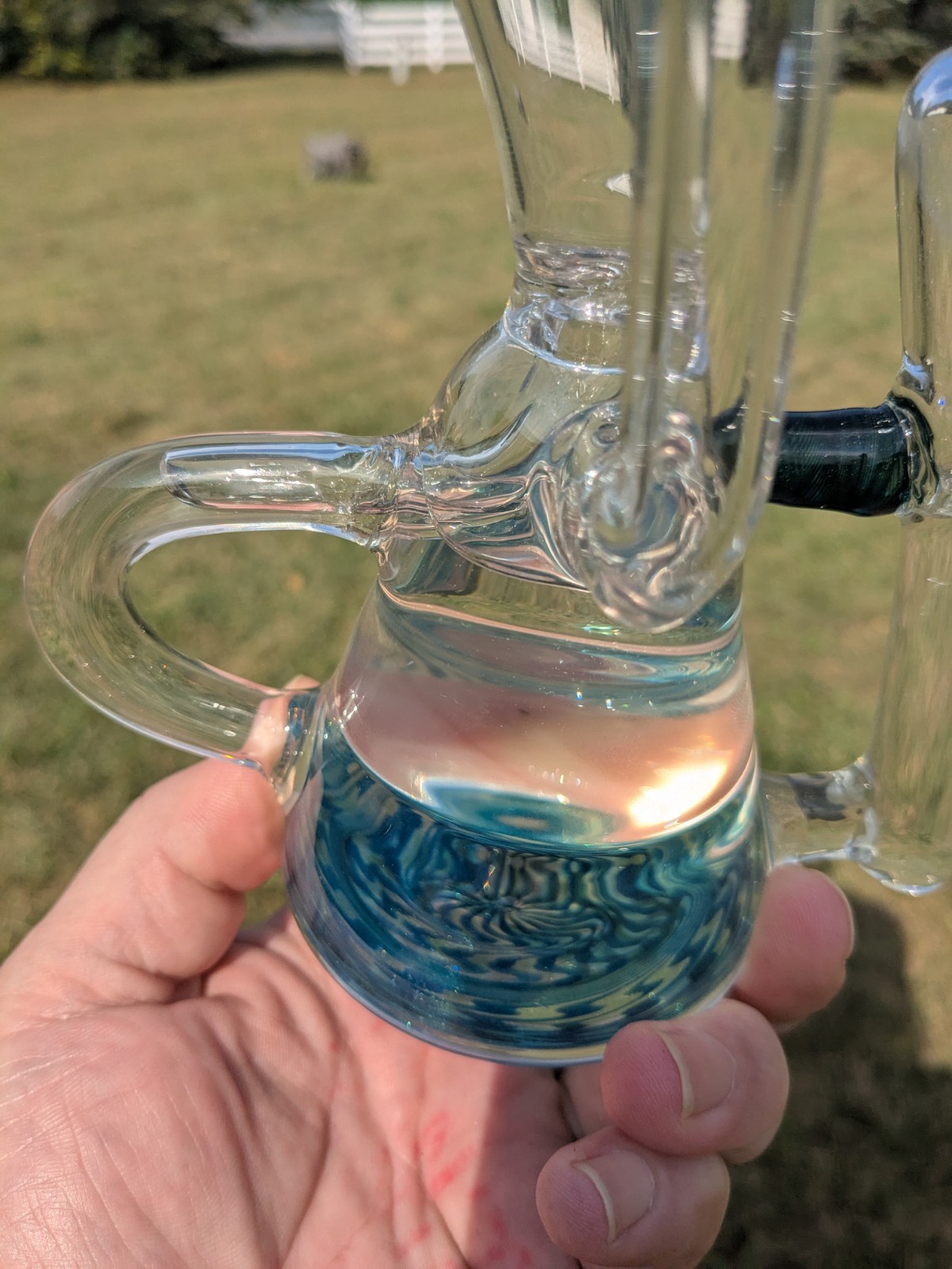 Glass Rig Klein with green sparkly wig wag 