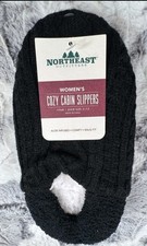 Northeast Outfitters Women's S/M 5-7.5 Cozy Cabin Slippers Diamond Cable Black