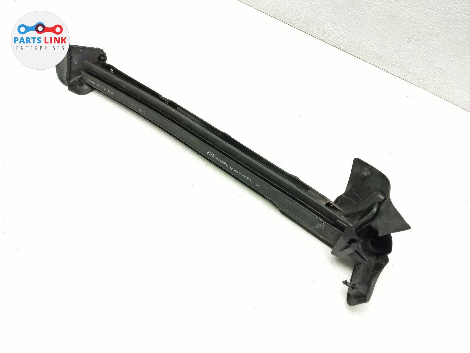 2008-14 FERRARI CALIFORNIA REAR RIGHT VENT GLASS SEAL QUARTER WEATHER STRIP F149