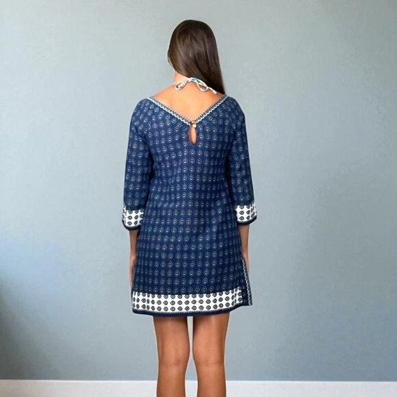 JUICY COUTURE Geometric Print Blue V-Neck Shift Dress Size Small - Image 4 of 4