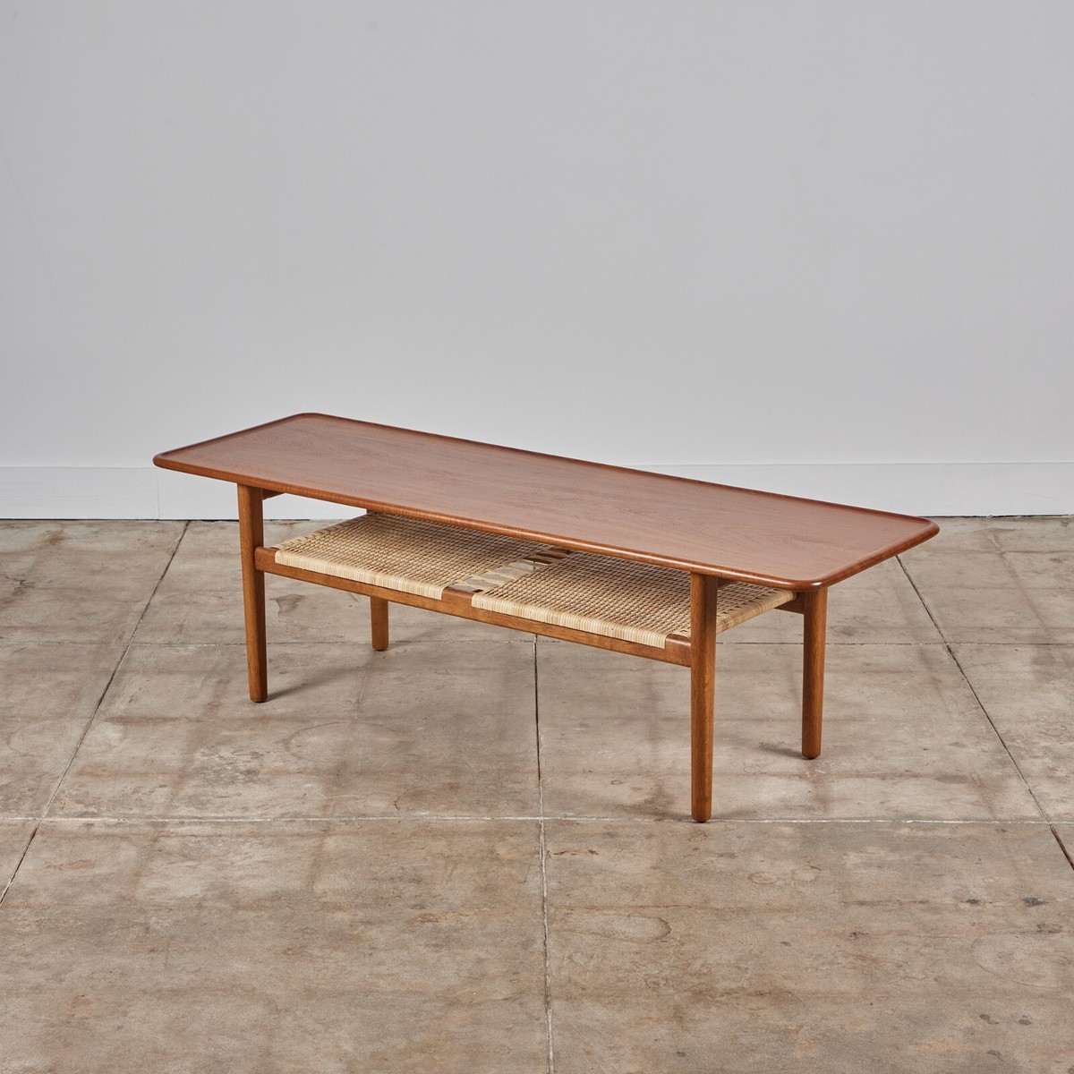 ワンズテーブルINAVANCE WHAT WE WANT TEN TO TEN AT-10 Coffee Table with Cane Shelf, by Hans Wegner for Andreas