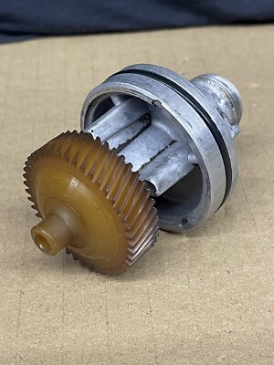 GM 700r4 1362236 Speedometer Housing Alum 40-43 Teeth Speedo GM 700r4 1362236 Speedometer Housing Alum 40-43 Teeth Speedo