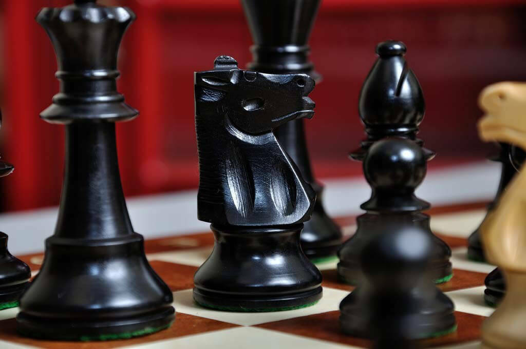 The Club Series Chess Set, Box, & Board Combination | eBay The Club Series Chess Set, Box, & Board Combination | eBay