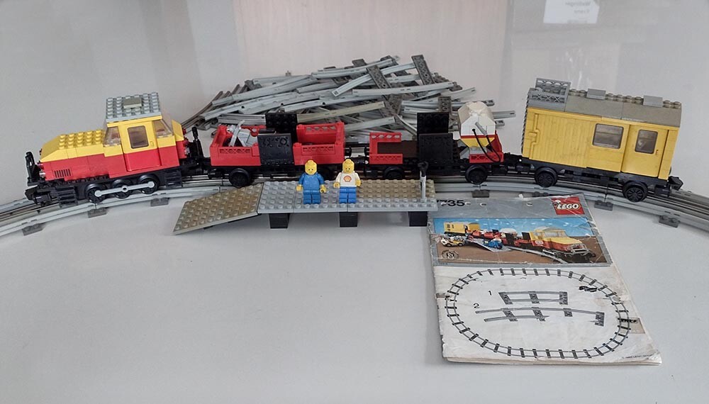 LEGO vintage 12V Trains 7735 Freight Train, incomplete, with