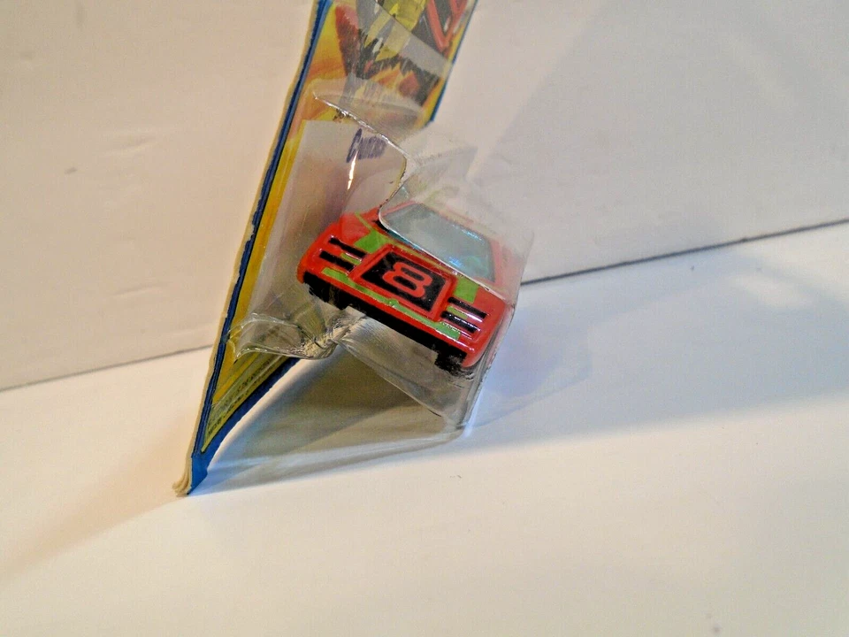 Matchbox Superfast 27 Lamborghini Countach - Vintage 1976 Lesney in Blister Card - Image 3 of 4