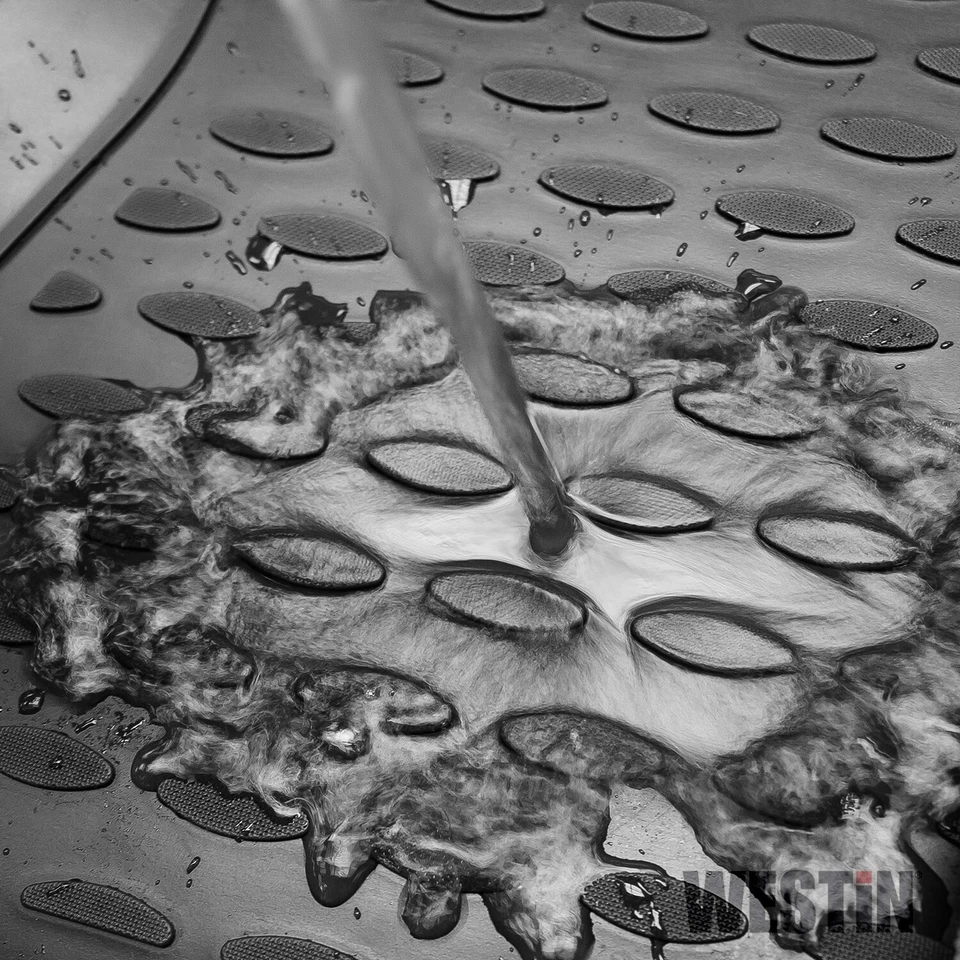 Westin Custom Fit Cargo Liner Mat fits a 2010-2015 Mercedes GLK & B Class, Black - Image 4 of 4