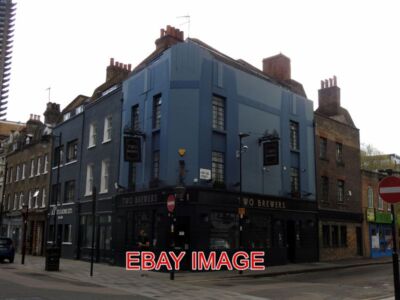 FOTO FINSBURY DIE ZWEI BRAUER 121 WHITECROSS STREET LONDON.