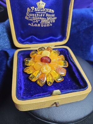 Eleganter Vintage natürlicher baltischer Bernstein Blume Anhänger/Brosche 