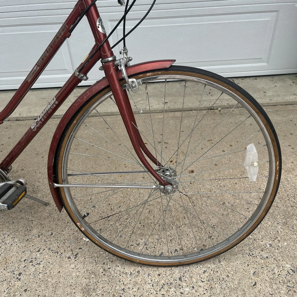 Bicicleta de carretera Schwinn World Tourist 1983 ¡de colección original completa! Foto 2 de 4