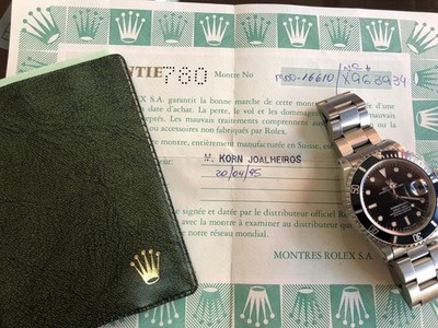 W/Papers 1995 Rolex Submariner 16610 Oyster Bracelet with Black Bezel