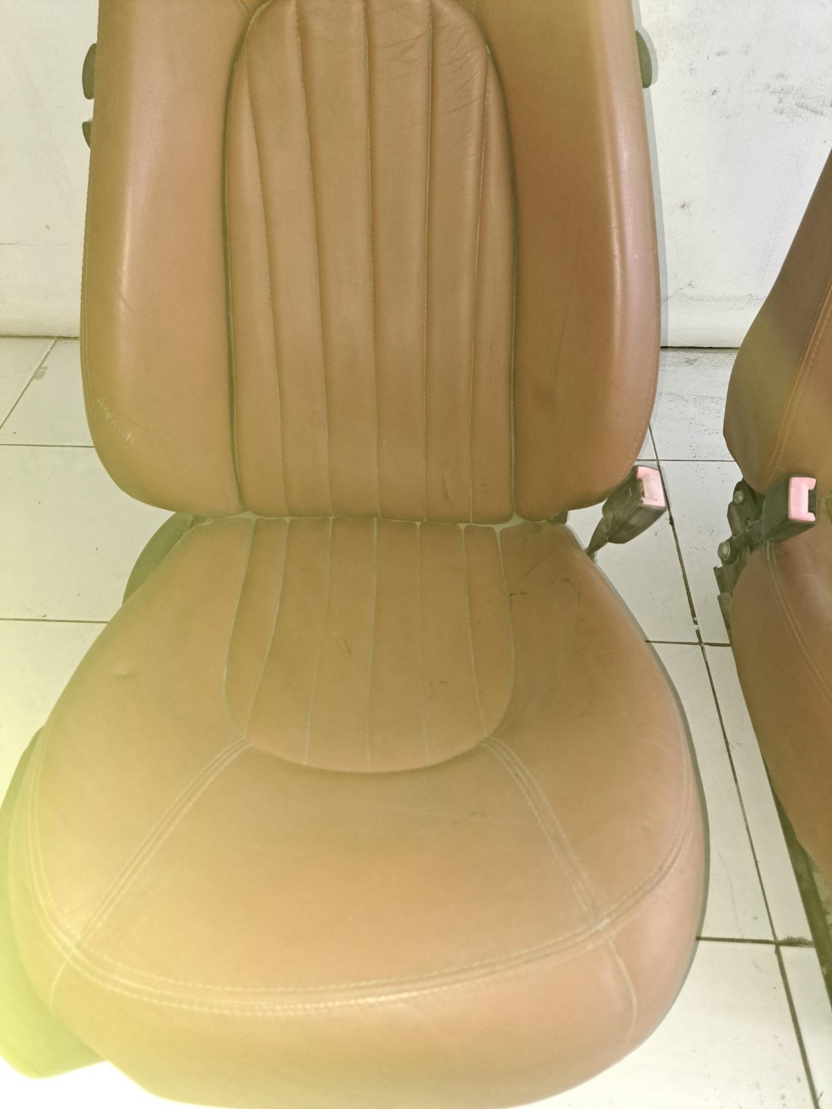 maserati leather seats