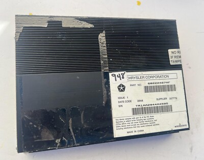 2015 - 2016 DODGE CHALLENGER/CHARGER/300 SOUND SYSTEM AMPLIFIER 68222467AF 