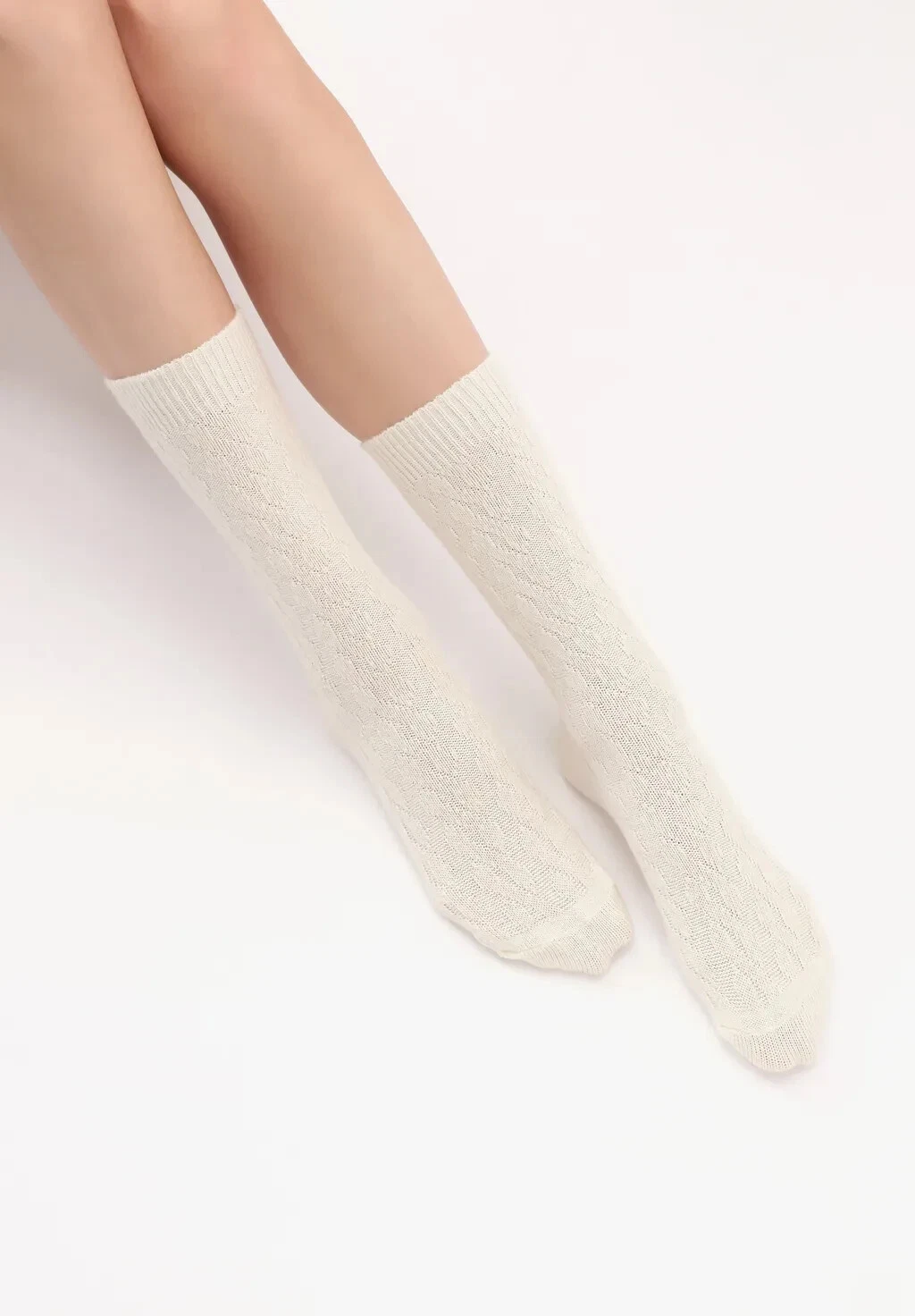 3 Pack Oroblu Socks Gwen socks with ribbed pattern cuffs with cable pattern