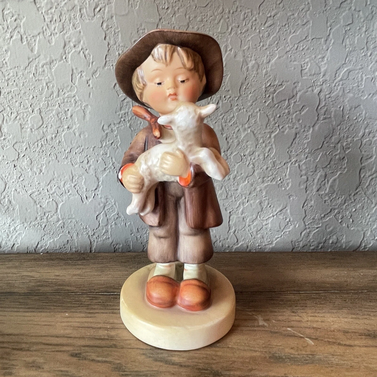 Hummel Boy with Lamb Full Bee TMK2