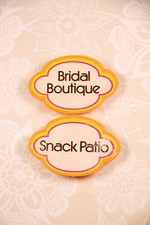 Barbie Fashion Plaza 1975 Bridal Boutique + Snack Patio cartel Vintage Mattel