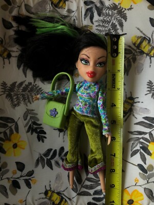 RARE Vintage Bratz Jade Doll With Green Hair No Feet Or  display picture 1
